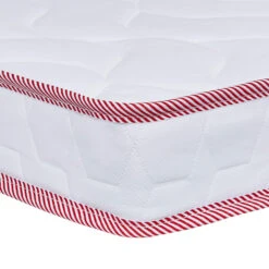 Matelas Bébé Merinos Anti-tâche KIDZY -Magasin De Literie angle matelas b b kidzy