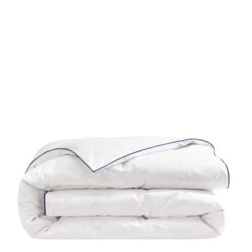 Couette Prestige Hôtellerie Duvet De Canard Someo -Magasin De Literie couette duvet de canard someo face fond blanc